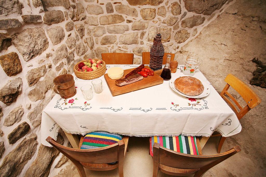 Holiday Home Miklica Klis Extérieur photo