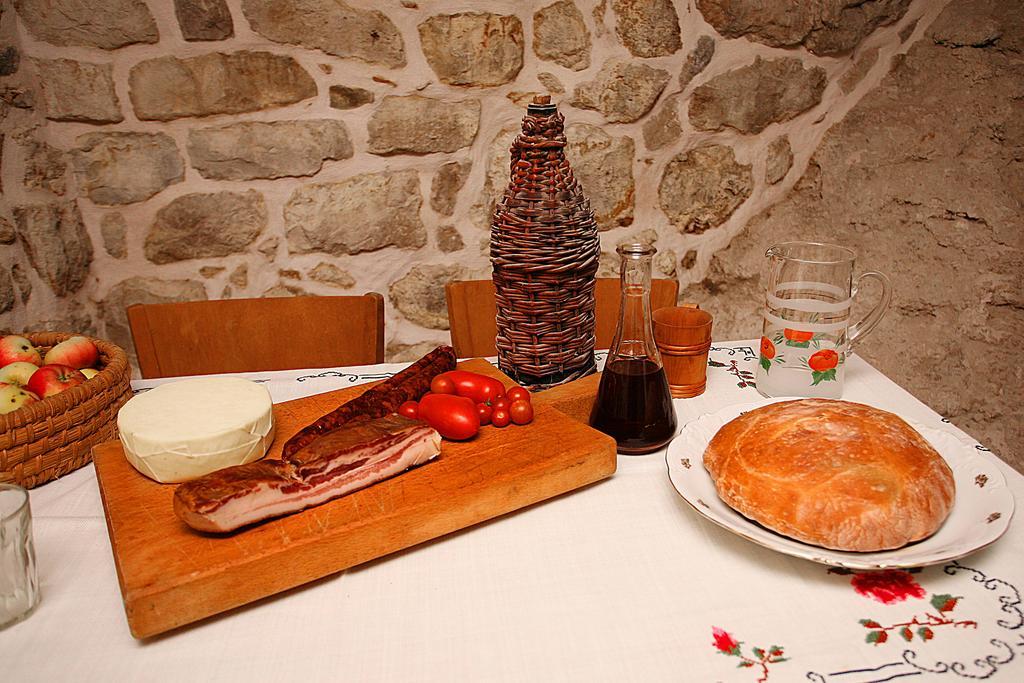 Holiday Home Miklica Klis Extérieur photo