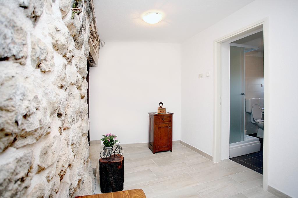 Holiday Home Miklica Klis Extérieur photo